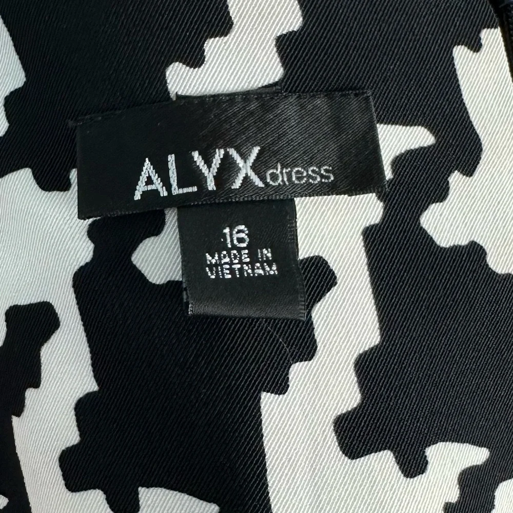 Alyx Size 16 Black & White Houndstooth Sheath Dress Sleeveless V-Neck Zip Back - Picture 9 of 10